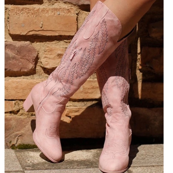 Pink Western Cowboy Boot - Picture 3 of 4
